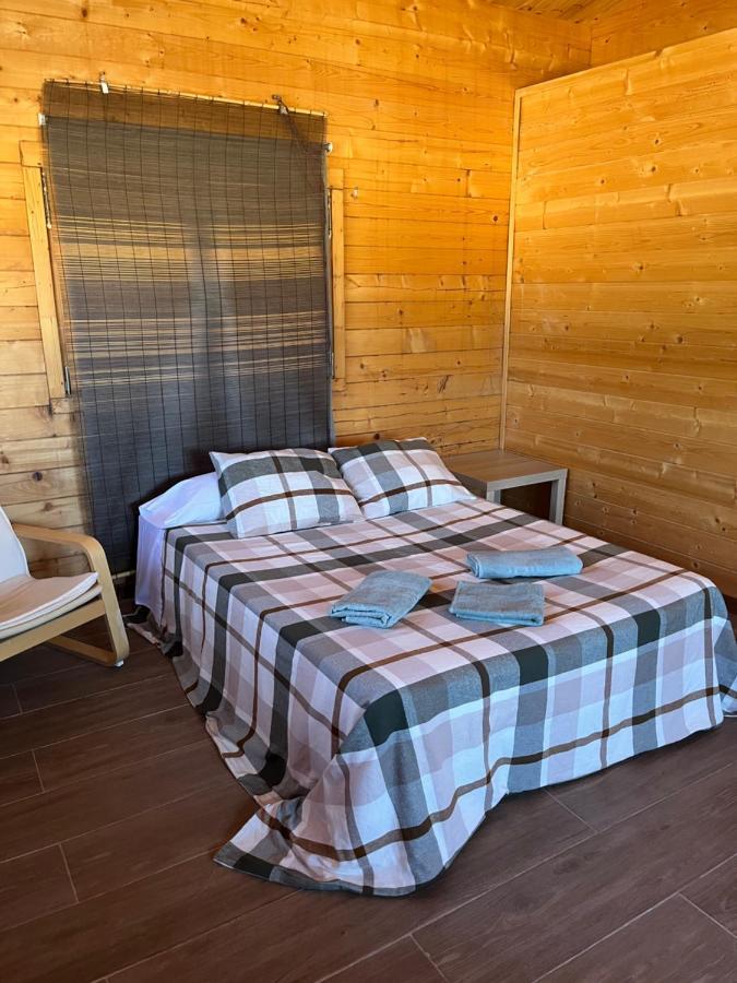 Granja Escuela Con Bungalows San Martín de la Vega Екстериор снимка